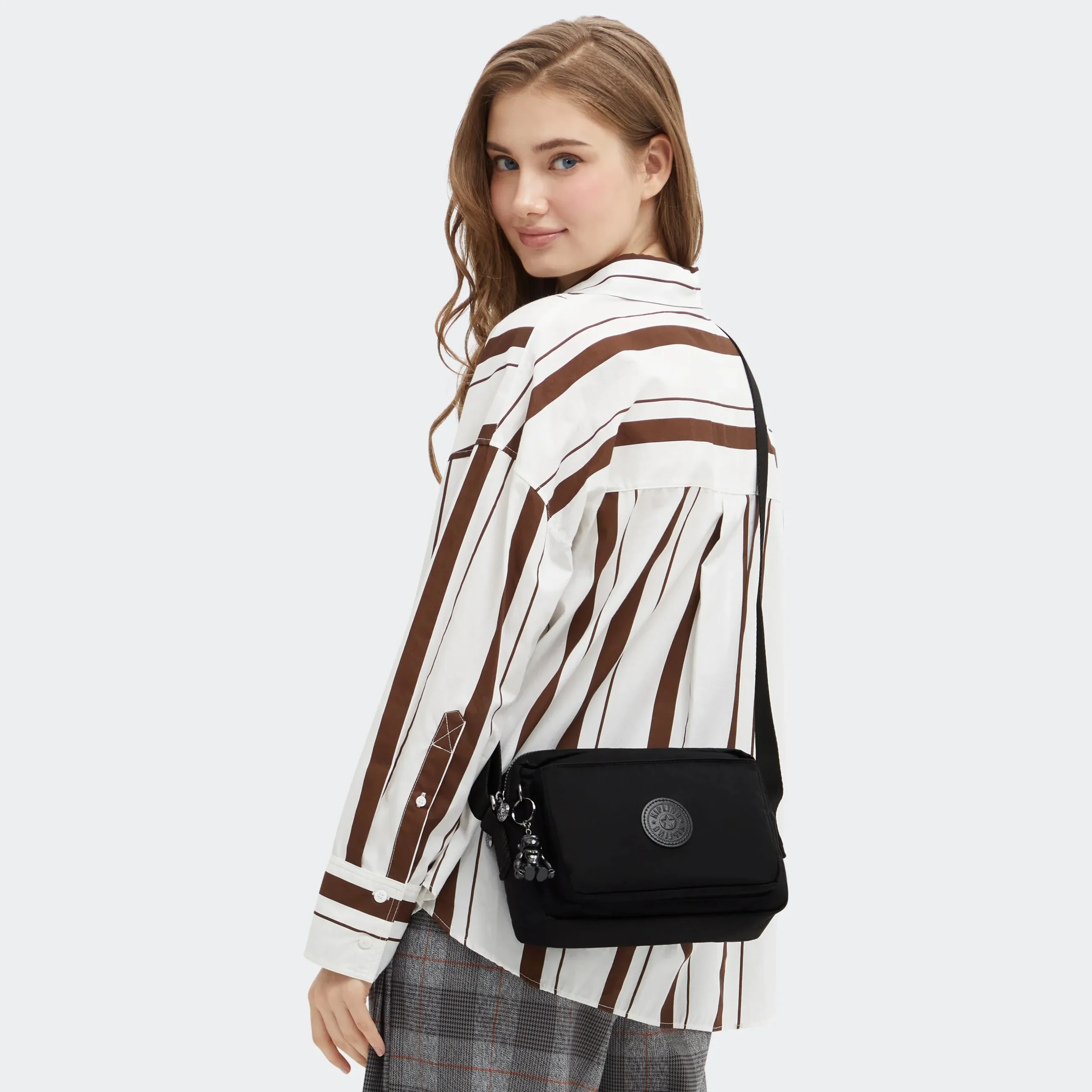 Abanu Medium Crossbody Bag - Image 7