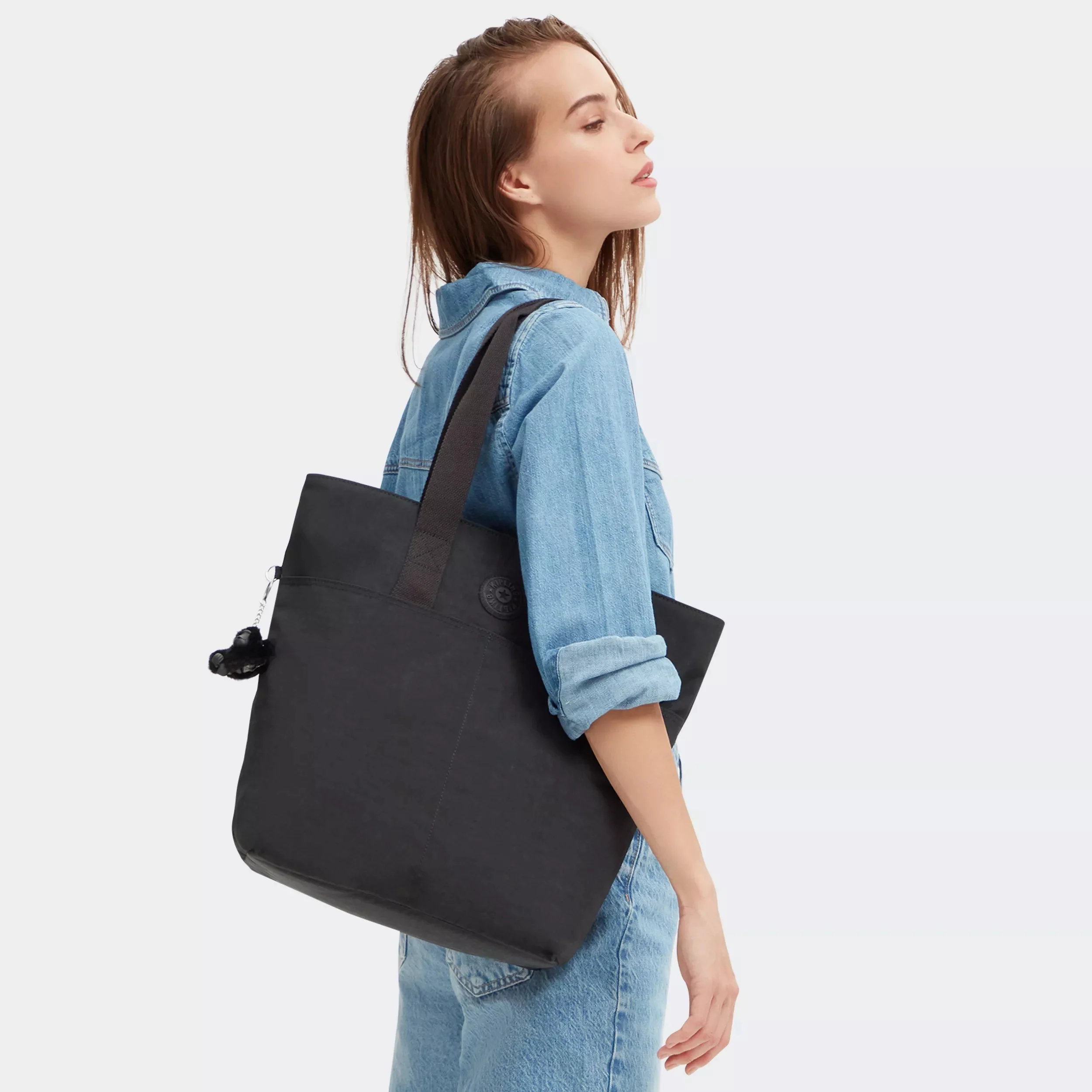 Hanifa 15" Laptop Tote Bag - Image 2