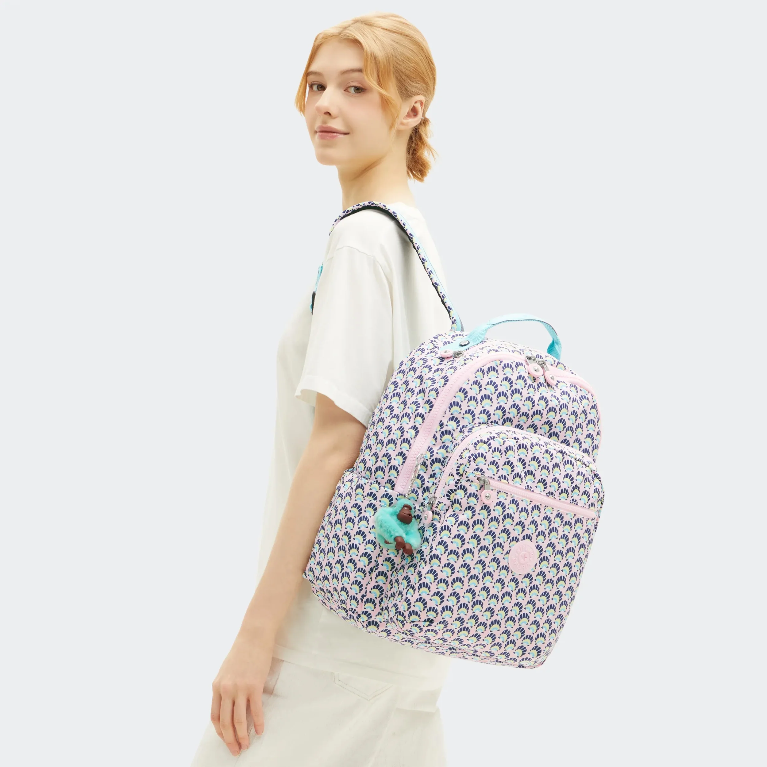 Seoul Large Printed 15" Laptop Backpack - Image 2